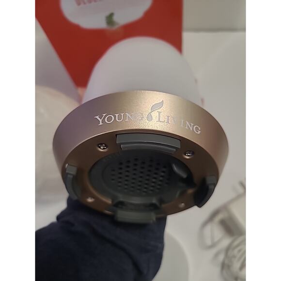 Young Living Desert Mist Essential Oil Ultrasonic Diffuser Lights Up Adjustable - Picture 6 of 12